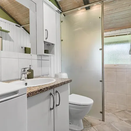 Amazing In Hvide Sande With Wifi Casa vacanze Bjerregård